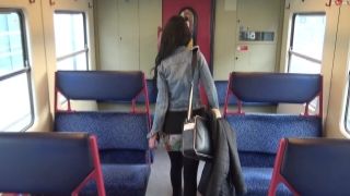 kamikatzerl public in der s-bahn! dreisten lesbian sex porno deal mit s