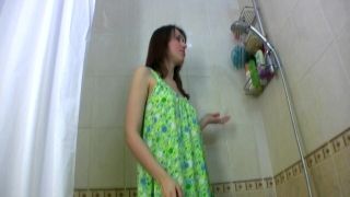 recording my naughty helen parr sex girlfriend in the shower