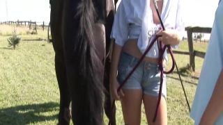 teenmodels girls horse playing around(blond cat, mond 237 yasm