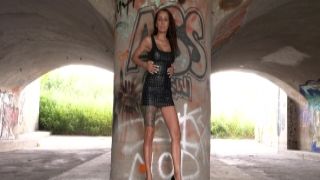 pjgirls valentina sierra valentina under the nude male model bridge