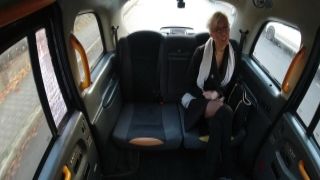 she offers her body to our taxi minka tits driver